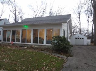 1832 Beechwood St NE, Warren, OH