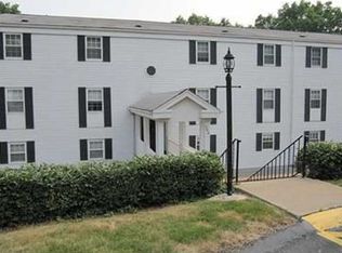 502 Camelot Dr, Pittsburgh, PA 15237