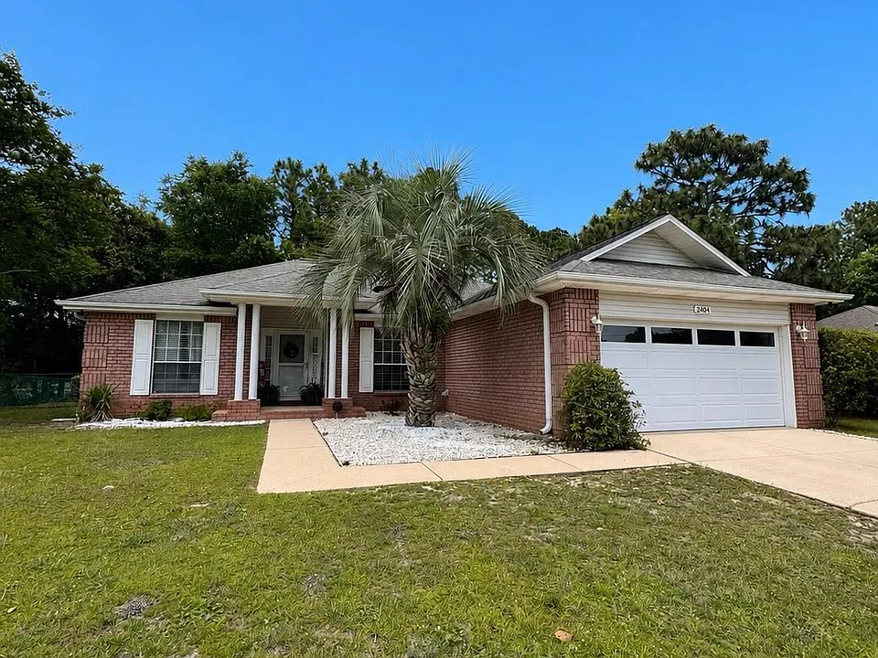 2404 Houston Cir