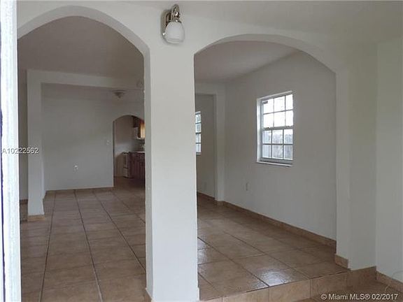 3rd image of 2272 NW 152nd St