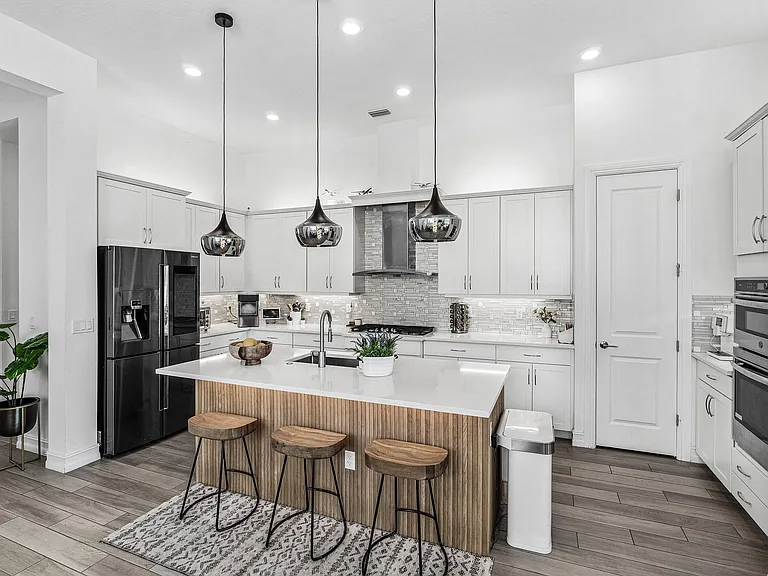 8795 Grand Prix Ln — Photo 7