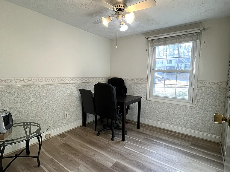 210 Pinehurst Ln — Photo 26