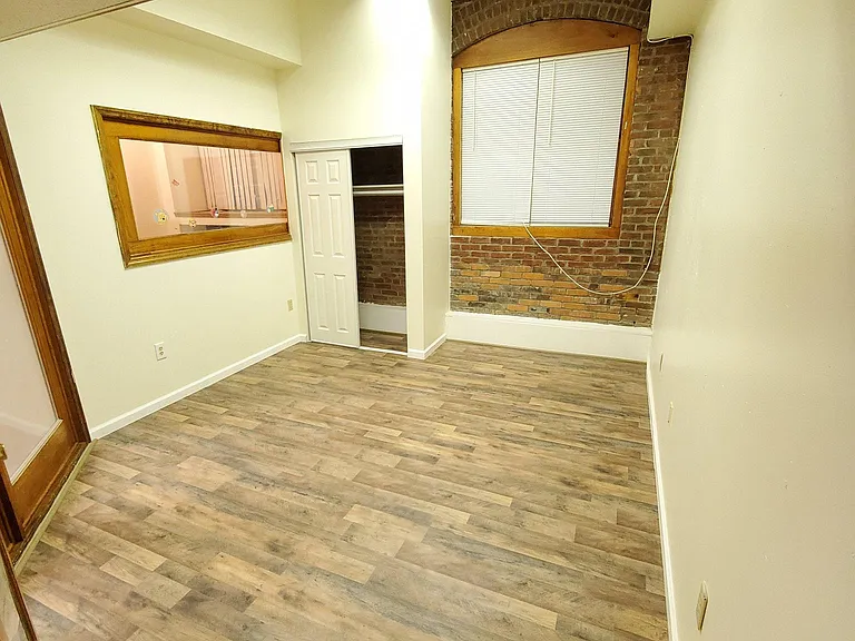 209 1st Ave #1 — Photo 3