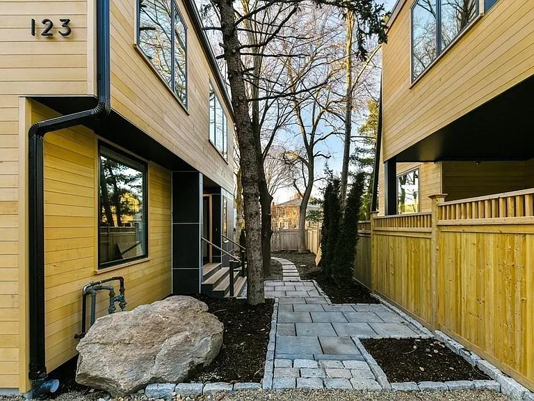 123 Walden St — Photo 37