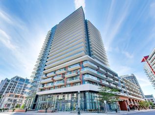 38 Iannuzzi St #113, Toronto, ON M5V0S2