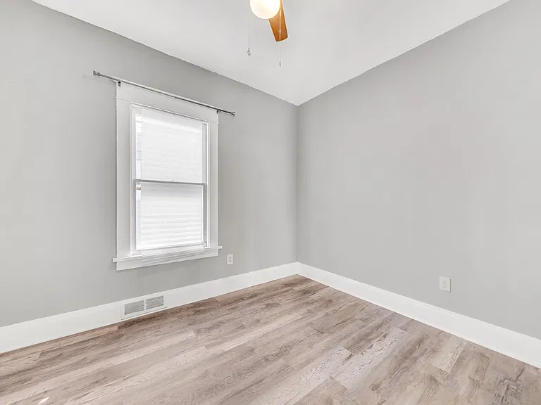 30 Sunset St #1 — Photo 9