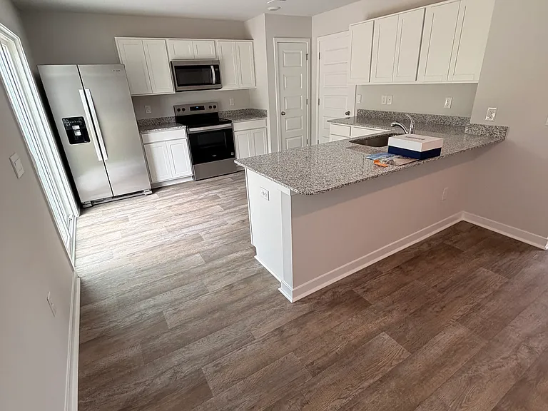 1229 Skystone Loop NE — Photo 8