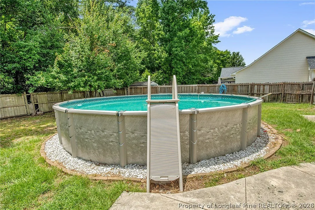 4 bed, 1846 sqft, $2,095 — Photo 3
