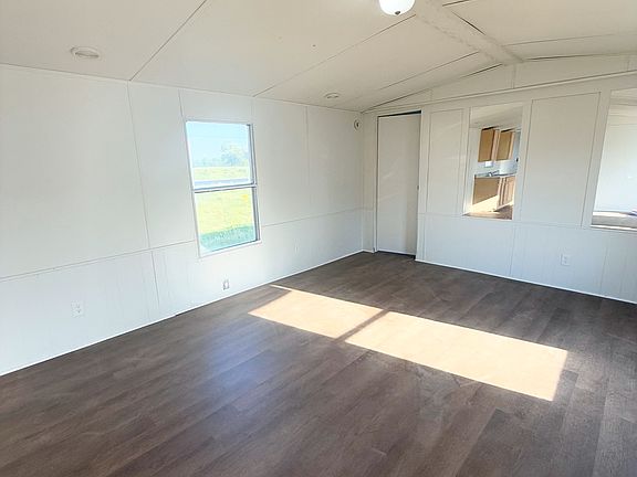 5th image of 2081 Oakshire Rd #20