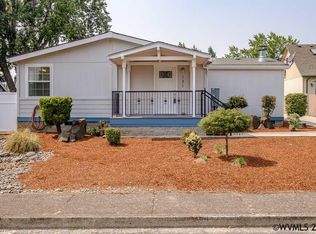 131 NW Robert St, Dallas, OR 97338