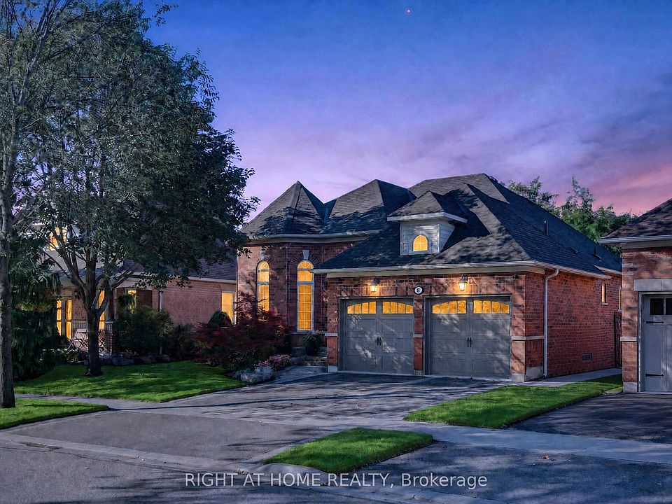 1st image of 8 Branthaven Ct