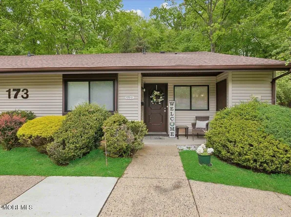 173 Amberly Dr Unit D, Manalapan, NJ 07726