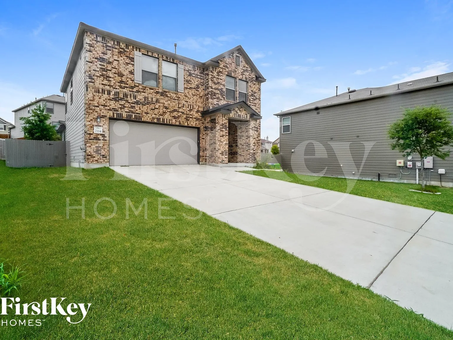 4 bed, 2.0 bath, 2460 sqft, $2,110 — Photo 2