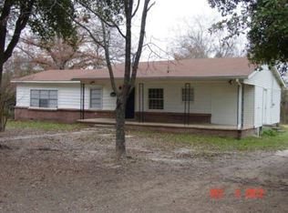 1802 Phillips Springs Rd, Gladewater, TX 75647