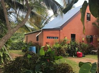 372 Calle, Vieques, PR 00765