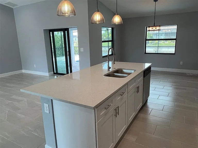 13180 Amaryllis Cir — Photo 18