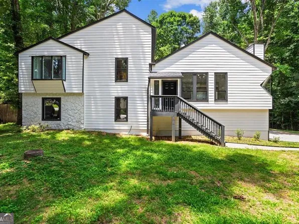 5017 Tanaga Ct, Stone Mountain, GA 30087
