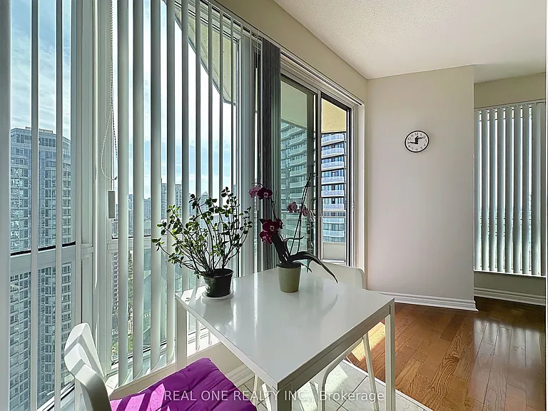 18 Holmes Ave #2205 — Photo 12