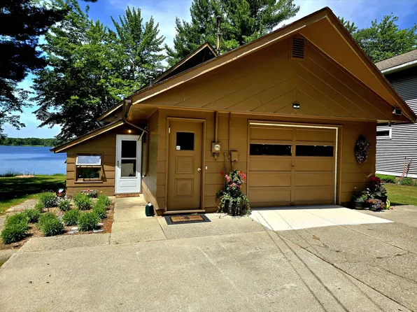 1165 S Ransom Rd, White Cloud, MI 49349
