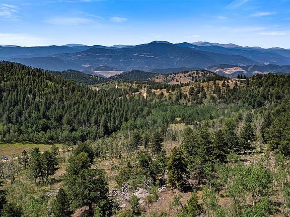 4th image of 3 Red Tail Ranch