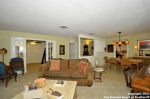 4th image of 531 Larkwood Dr