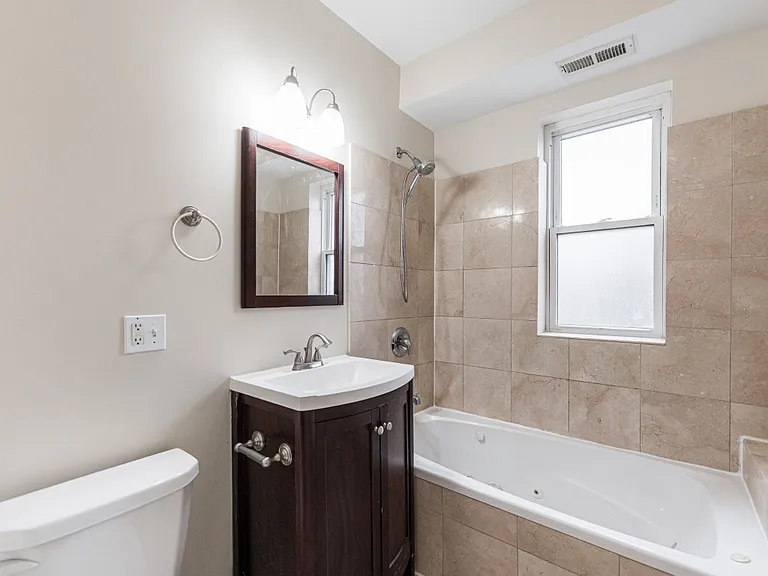 4600 N Monticello Ave #3N — Photo 10