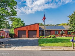 4 Heather Dr, Howell, NJ 07731