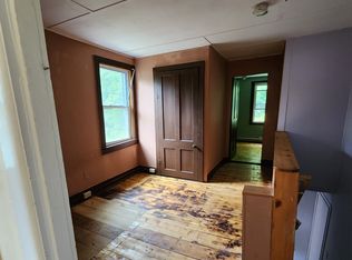 24 W Main St, Cummington, MA 01026