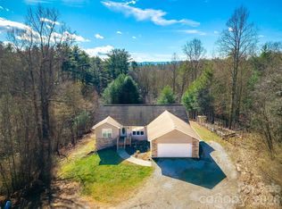 151 Willard Ln, Hendersonville, NC 28792