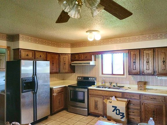 5th image of 10 Pioneer Ln