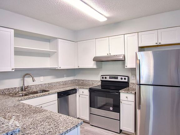 3rd image of 125 S Salisbury Ave APT A1