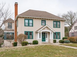 15 Sunset Ter, West Hartford, CT 06107