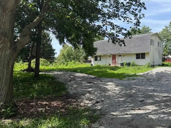 75 Rance Rd, Oswego, IL 60543