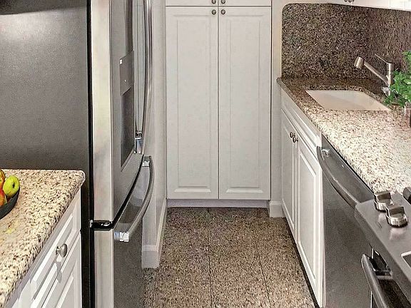 3rd image of 1365 York Ave APT 28F