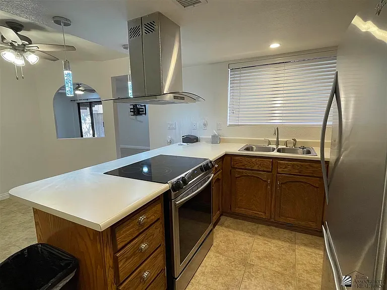 10628 S Calle Raquel — Photo 4