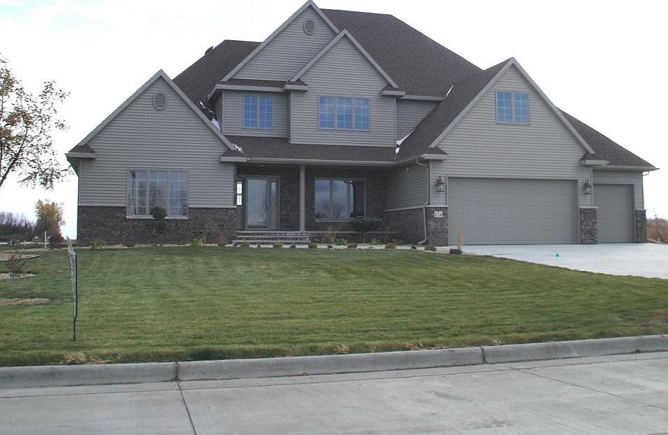 1st image of 654 Vineyard Dr