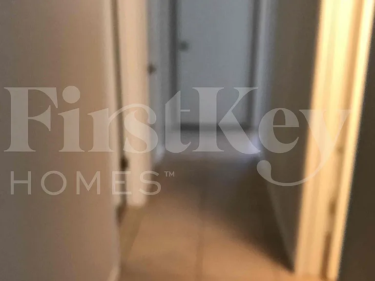 1810 Renada Cir — Photo 9