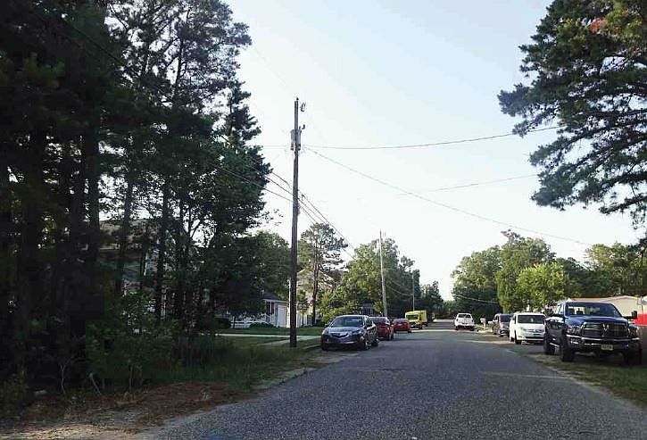 2nd image of 119 Booker Ave