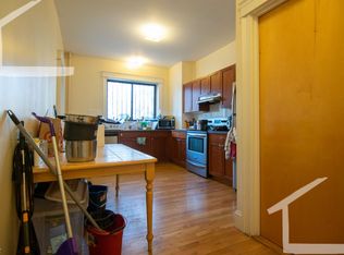 27 Glenville Ave APT 1R, Allston, MA 02134