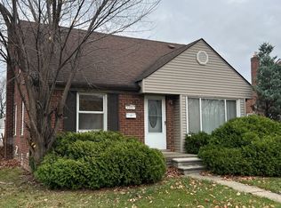 7641 Pelham Rd, Allen Park, MI 48101