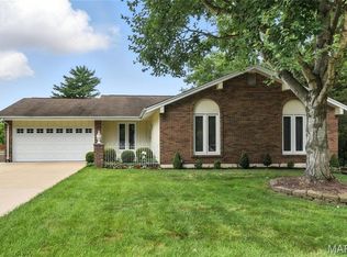 700 Boleyn Pl, Ballwin, MO 63021