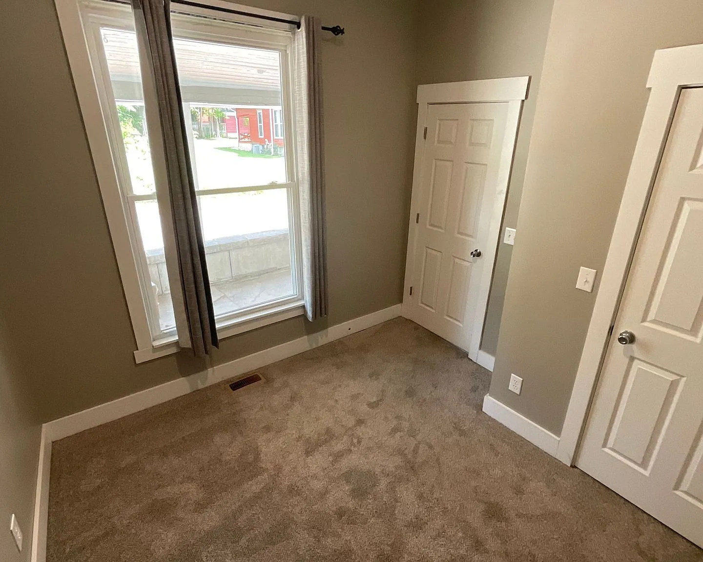 317 North Dunn Street — Photo 1