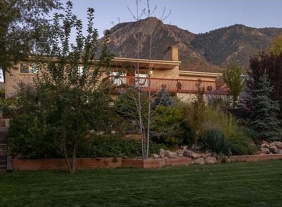 3rd image of 4590 S Westview Dr