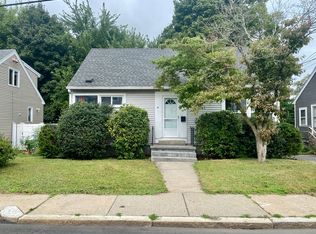 18 Halliday St, Roslindale, MA 02131