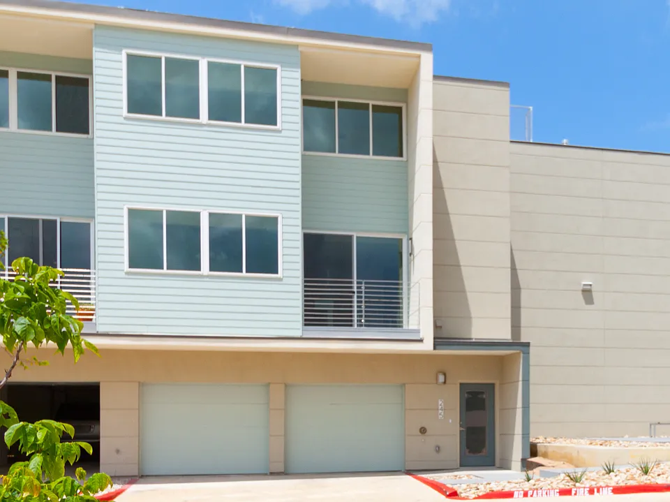 604 N Bluff Dr #245