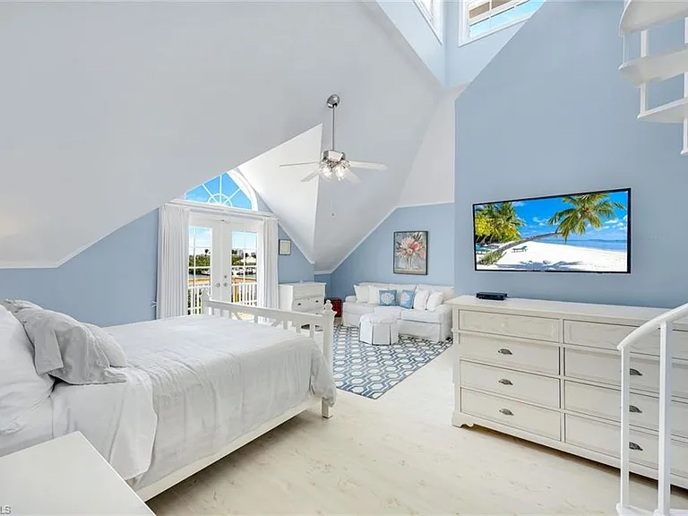 203 San Mateo Dr — Photo 11