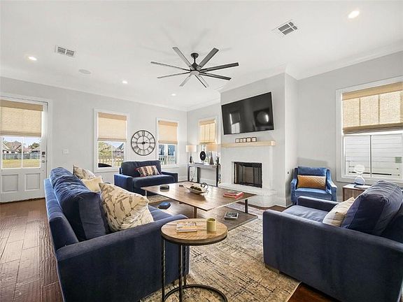 3rd image of 2026 Saint Joseph Ave
