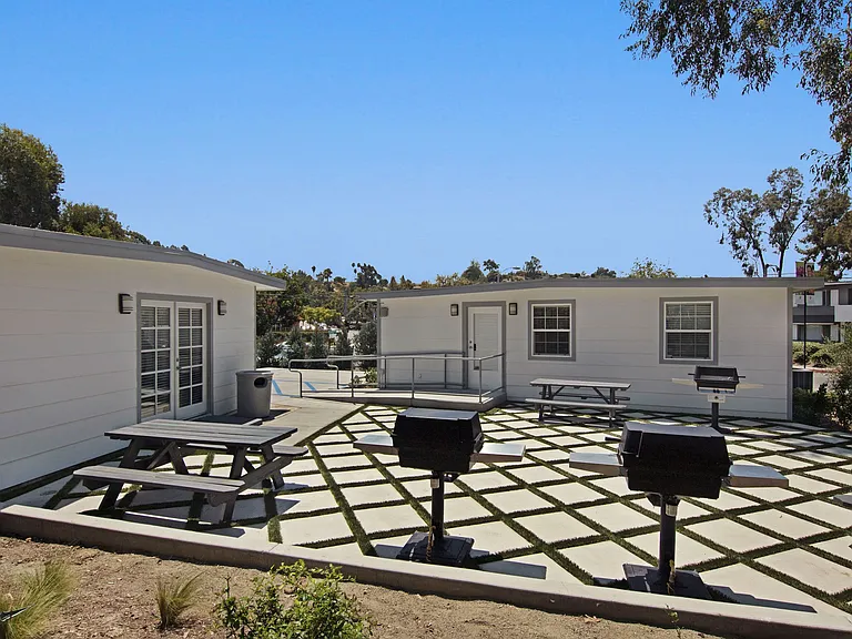 Lantana Hills Apartment Homes — Photo 13