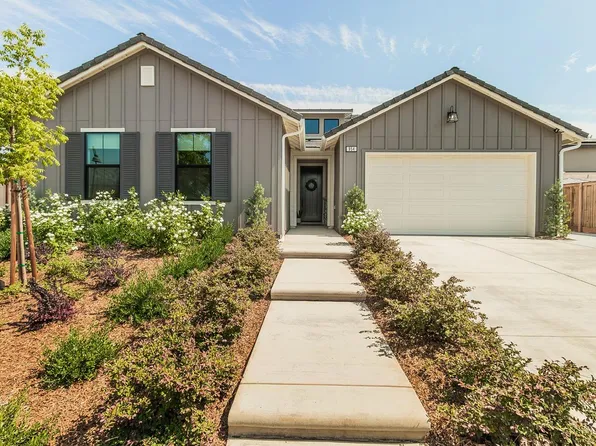 954 Little Canyon Dr, Madera, CA 93636