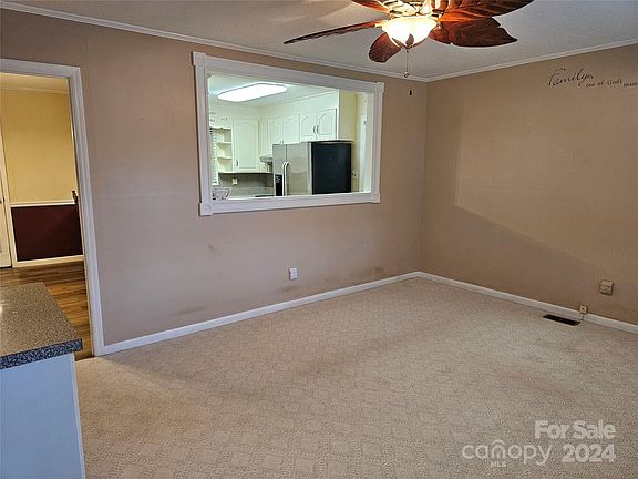 4th image of 1784 Deaton Dr